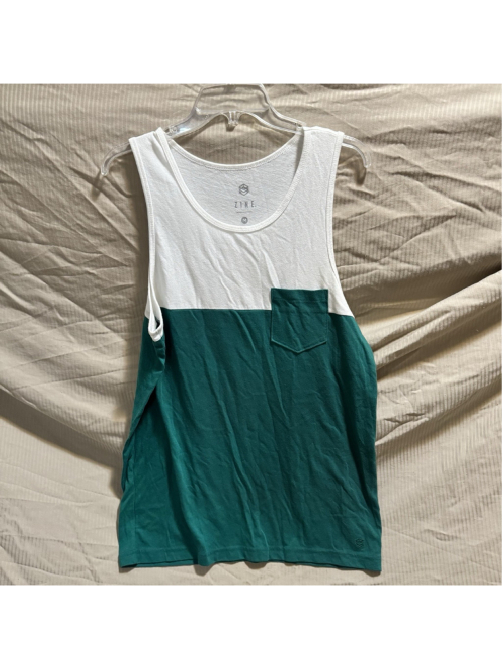 Vintage Zine Blocked Tank Top Zumiez Men’s Size M Front Pocket Green And White